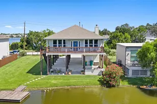 1133 E Meyer Rd, Seabrook, TX 77586 - Photo 1