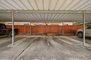 11711 Memorial Dr, Houston, TX 77024 - Photo 36