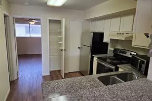 2425 Holly Hall St, Houston, TX 77054 - Photo 8