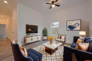 9005 Hilda St, Houston, TX 77033 - Photo 2