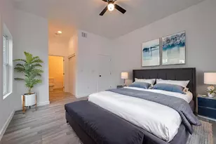 9005 Hilda St, Houston, TX 77033 - Photo 4