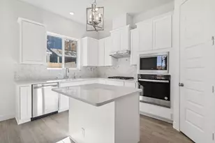 2530 King Mackerel Dr, Kemah, TX 77565 - Photo 8