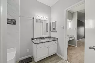 4001 Tanglewilde St, Houston, TX 77063 - Photo 12