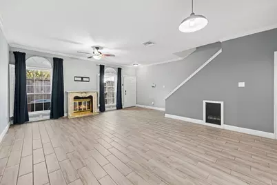 4001 Tanglewilde Street #712, Houston, TX 77063 - Photo 4