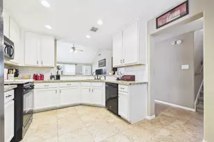 2909 San Marcos Dr, Deer Park, TX 77536 - Photo 12