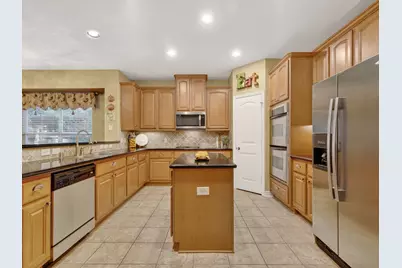 194 Maple Grove Drive, Conroe, TX 77384 - Photo 6