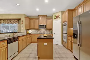 194 Maple Grove Dr, Conroe, TX 77384 - Photo 6