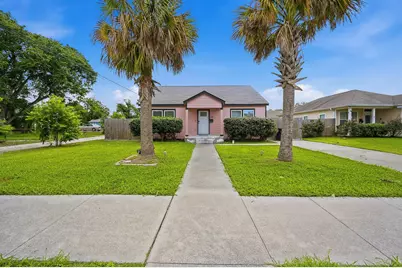 318 2nd Street N, Texas City, TX 77590 - Photo 2