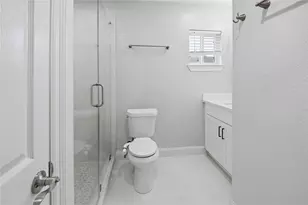 318 2nd St N, Texas City, TX 77590 - Photo 8
