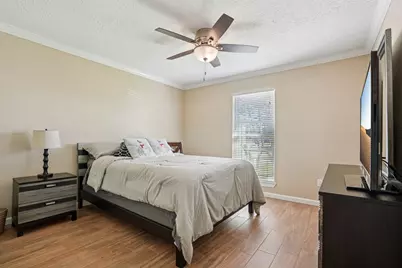 5202 Appleblossom Lane, Friendswood, TX 77546 - Photo 14