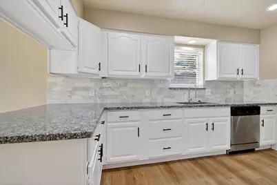 13714 Bonaventure Drive, Houston, TX 77065 - Photo 8