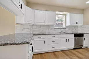 13714 Bonaventure Dr, Houston, TX 77065 - Photo 8