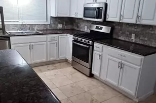 1017 Oak Dr, Liberty, TX 77575 - Photo 6
