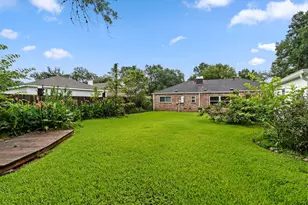 13714 Lynnwood Ln, Sugar Land, TX 77498 - Photo 36