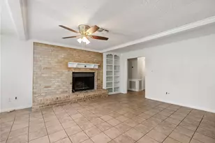 13714 Lynnwood Ln, Sugar Land, TX 77498 - Photo 18