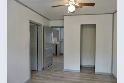127 S Fenner Avenue, Cleveland, TX 77327 - Photo 12