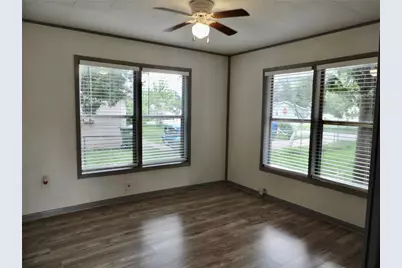 127 S Fenner Avenue, Cleveland, TX 77327 - Photo 14