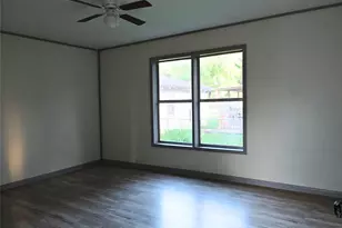 127 S Fenner Ave, Cleveland, TX 77327 - Photo 10