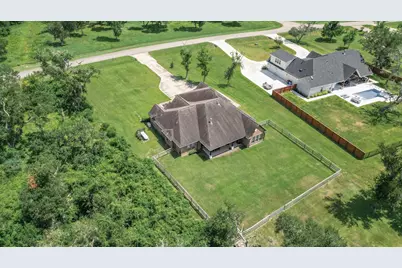 32226 Bayou Bend, Richwood, TX 77515 - Photo 46