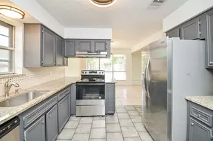 12266 Huntington Venture Dr, Houston, TX 77099 - Photo 22