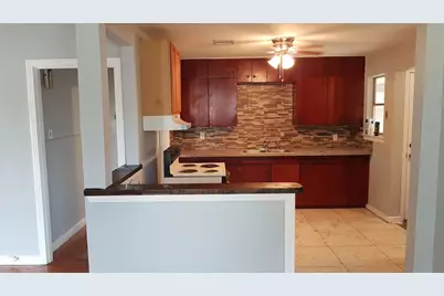 5934 Belmark Street, Houston, TX 77033 - Photo 10