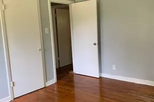 5934 Belmark St, Houston, TX 77033 - Photo 4