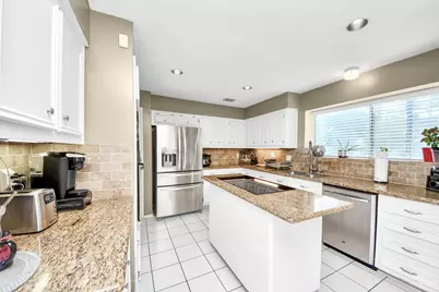 8527 Pearl Lake Drive, Houston, TX 77095 - Photo 14