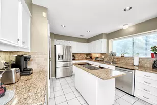 8527 Pearl Lake Dr, Houston, TX 77095 - Photo 14