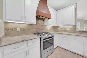 4418 Edsee St, Houston, TX 77009 - Photo 10