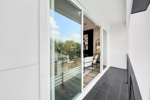 4327 Center St, Houston, TX 77007 - Photo 32