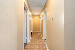 5602 Thrush Dr, Houston, TX 77033 - Photo 20