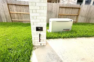 407 Flat Rock Trl, Conroe, TX 77304 - Photo 6