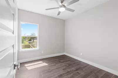 5506 Pershing Street, Houston, TX 77033 - Photo 18