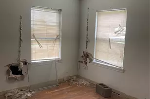 7002 Jay St, Houston, TX 77028 - Photo 10