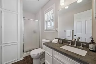 627 Ramblewood Rd, Houston, TX 77079 - Photo 32