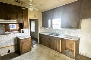 934 Dorothy St, Houston, TX 77008 - Photo 20