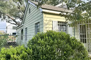 934 Dorothy St, Houston, TX 77008 - Photo 10