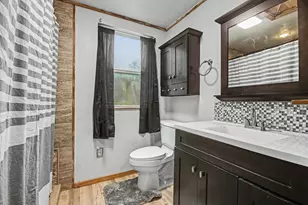 14206 Patricia Ln, Alvin, TX 77511 - Photo 10