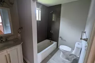 7521 Laredo St, Houston, TX 77020 - Photo 14
