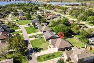 12738 Lake Conroe Hills Dr, Willis, TX 77318 - Photo 4