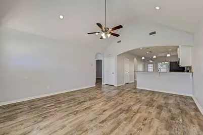 12738 Lake Conroe Hills Drive, Willis, TX 77318 - Photo 10
