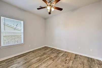 12738 Lake Conroe Hills Drive, Willis, TX 77318 - Photo 20