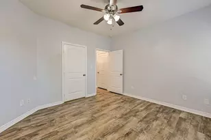 12738 Lake Conroe Hills Dr, Willis, TX 77318 - Photo 24