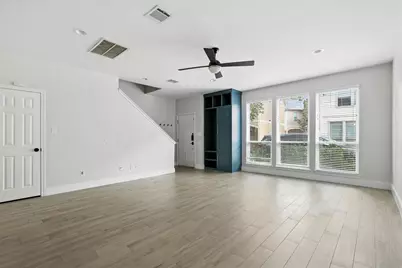 2020 Bailey Street, Houston, TX 77006 - Photo 2