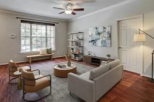 2255 Braeswood Park Dr, Houston, TX 77030 - Photo 2