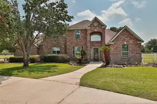19907 Stone Lake Cir, Tomball, TX 77377 - Photo 2