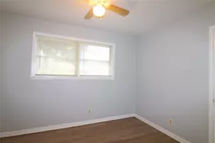 402 Chandler Dr, Baytown, TX 77521 - Photo 12