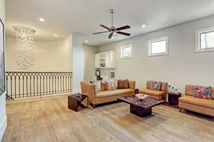 5655 Locke Ln, Houston, TX 77056 - Photo 28