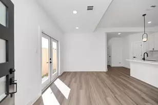 8106 Locksley St, Houston, TX 77078 - Photo 8