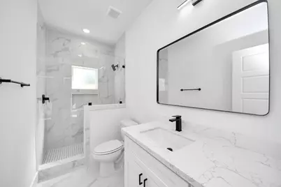 8106 Locksley Street, Houston, TX 77078 - Photo 34